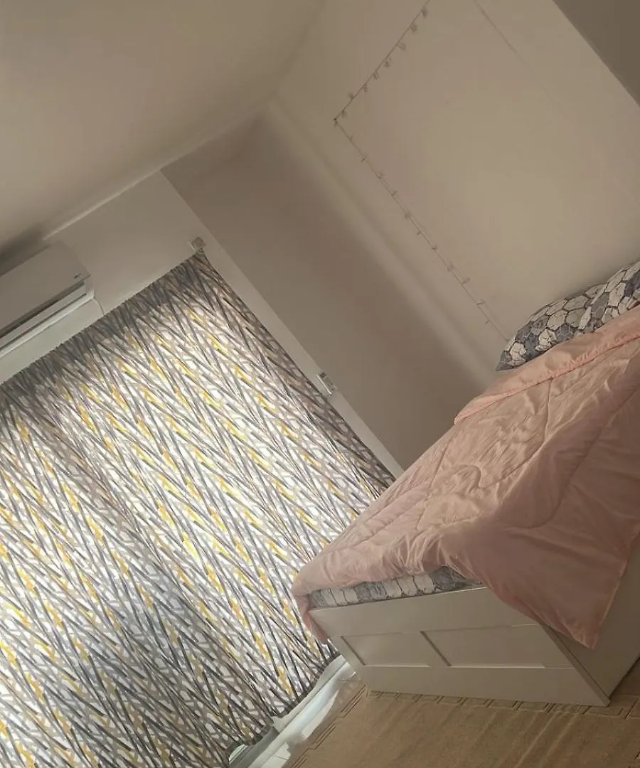 Homestay Aila Homey Transient Single Room Abu Dhabi
